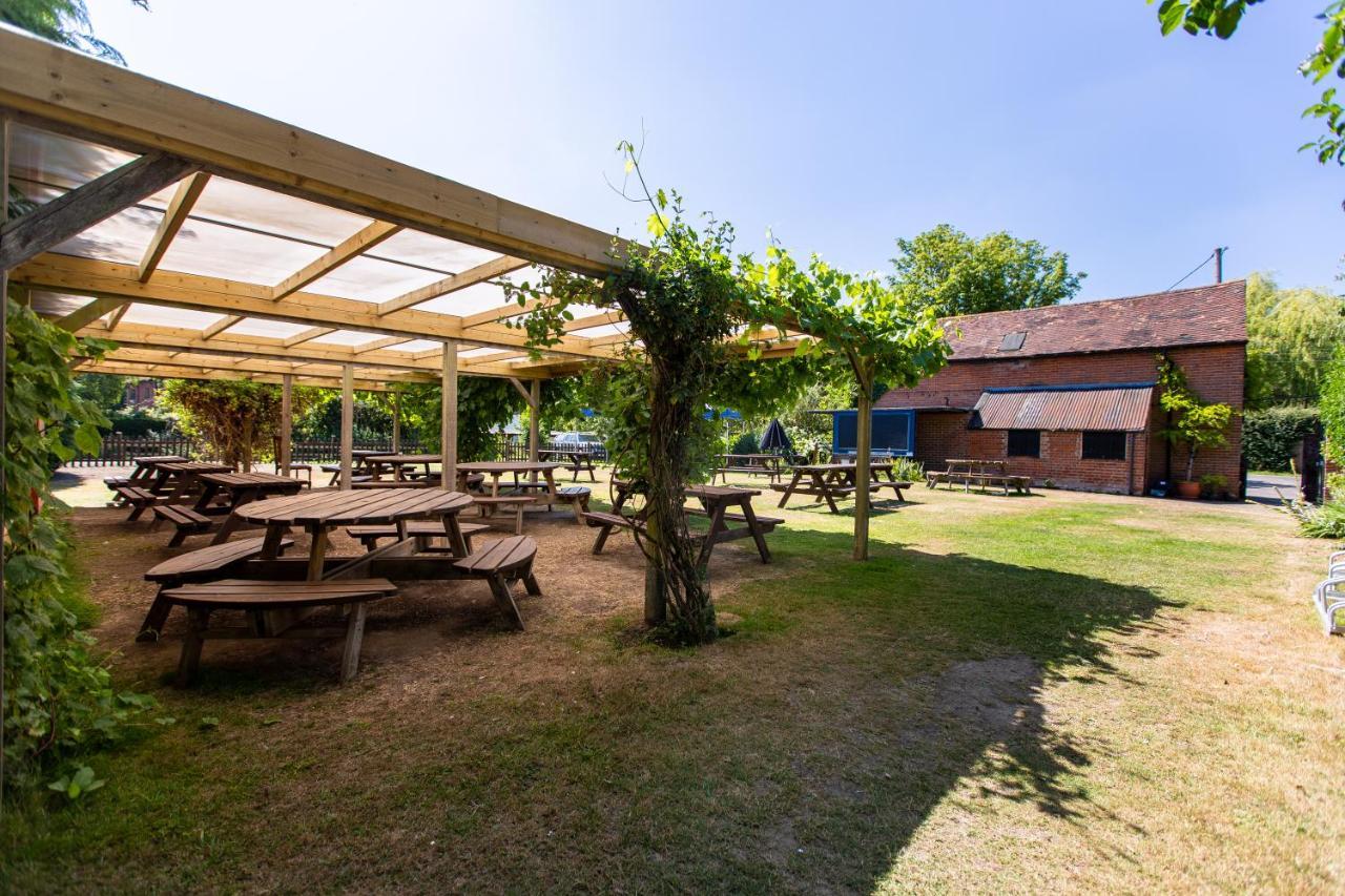 ホテル The Woolpack Glamping メードストン エクステリア 写真